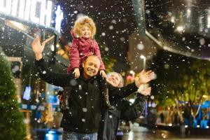 Family on South Wharf