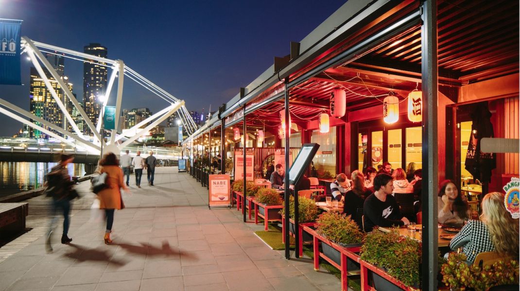 Promenade at night, South Wharf